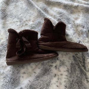 Steve Madden slippers